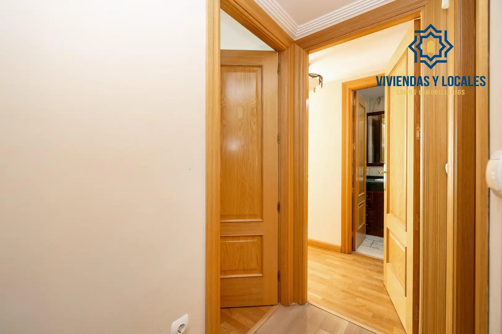 Appartement avec terrasse à vendre à Plaza CIUDAD DE LOS CARMENES, imagen 18