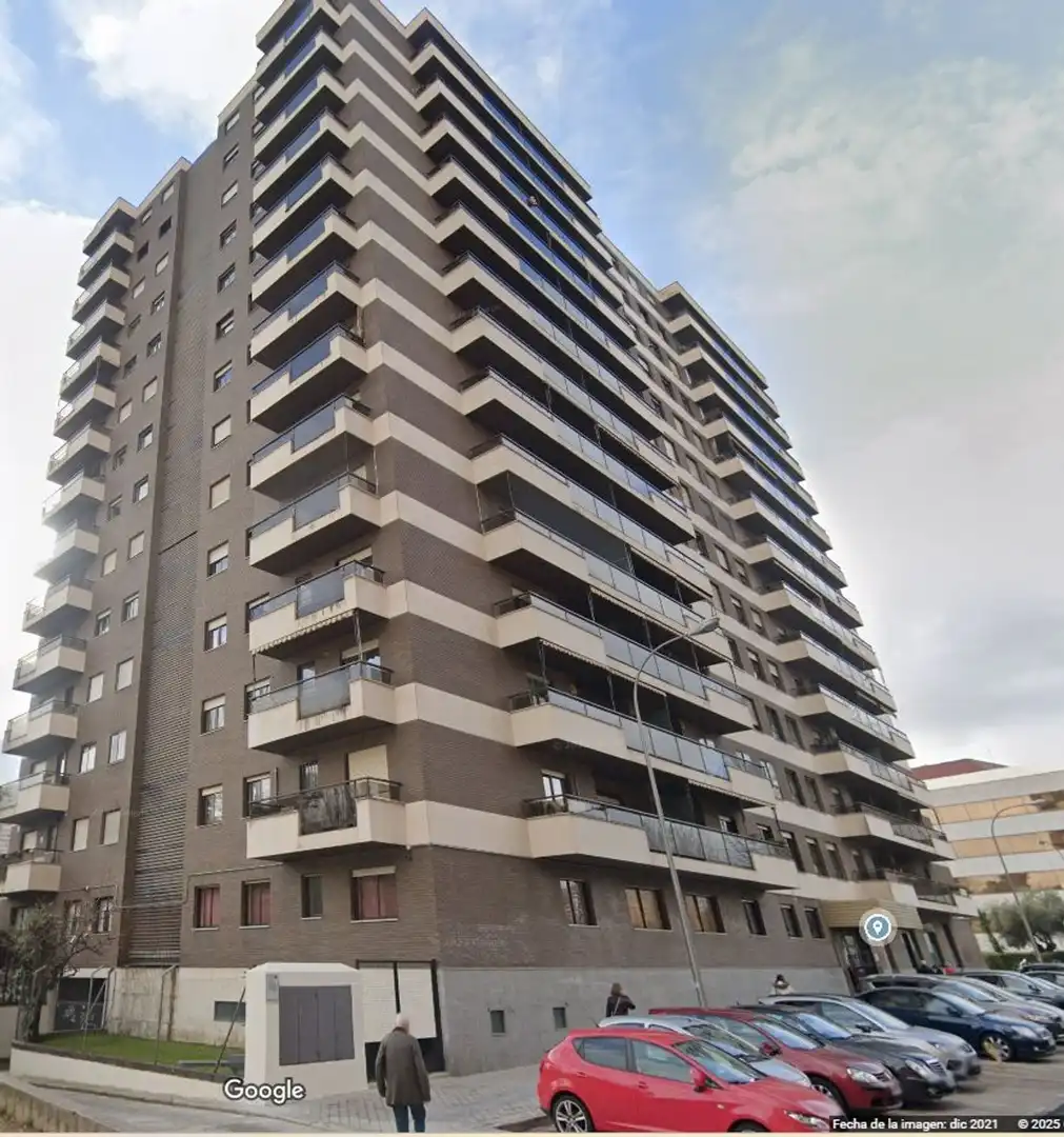 Piso en venta en de Antonio López Aguado, 9, La Paz