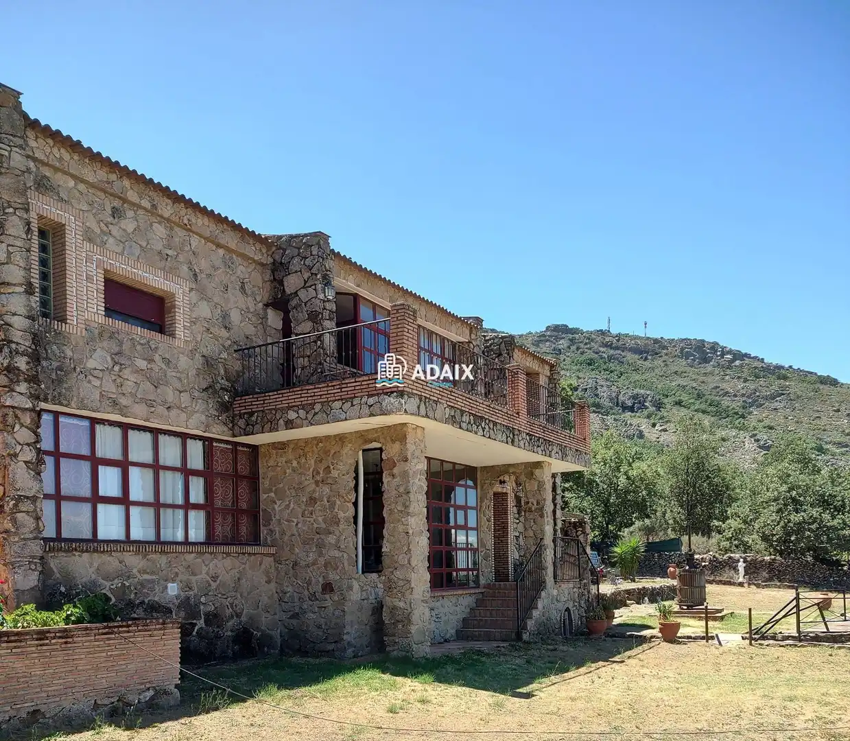 Vista exterior de Casa o chalet en venta en Montánchez con Terraza, Trastero y Piscina