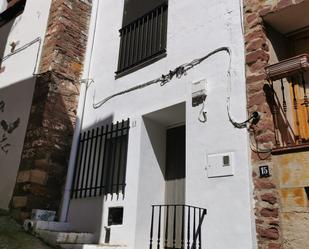 Vista exterior de Casa o xalet en venda en Vilafamés amb Terrassa