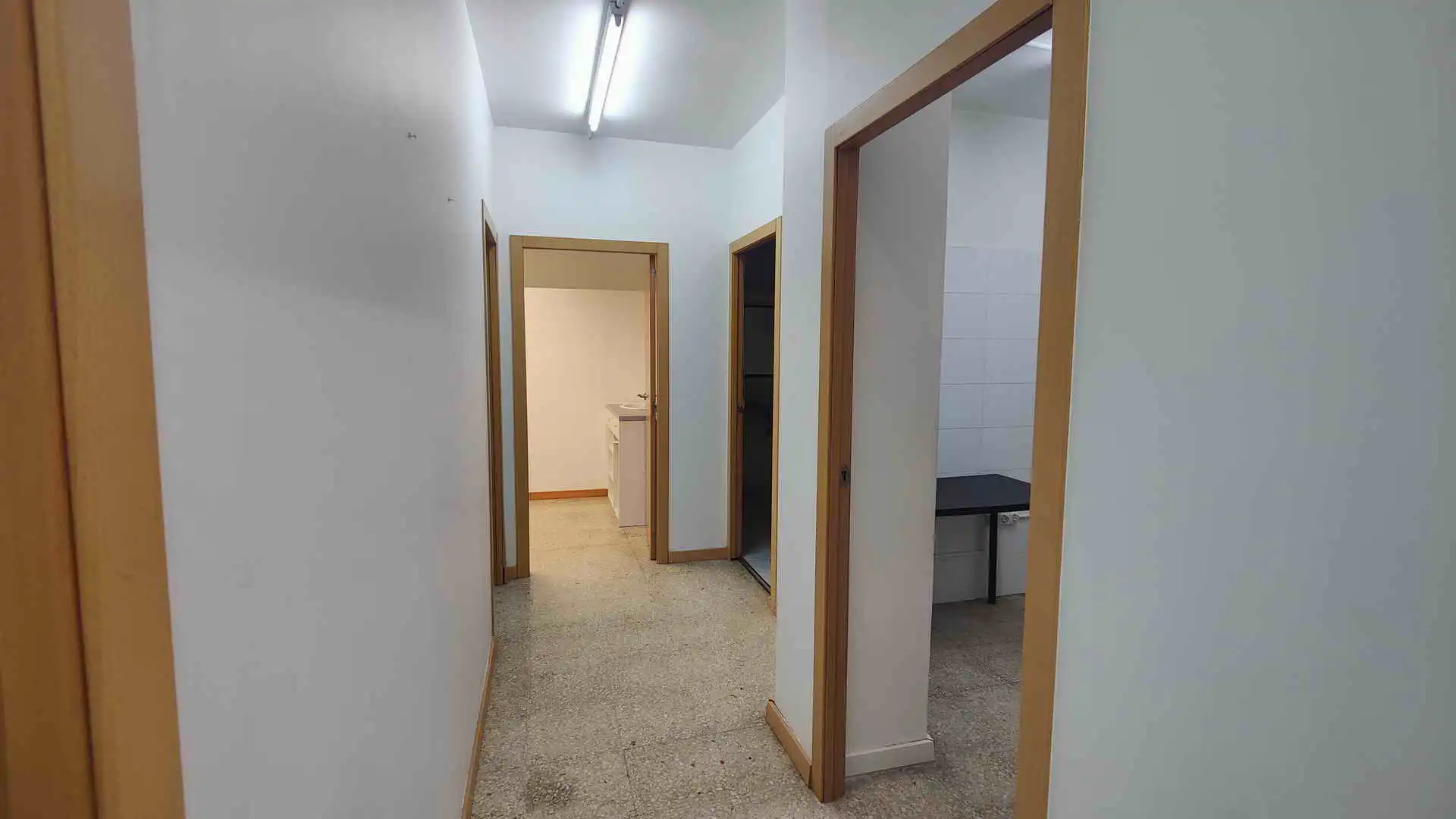 Business premises to rent in Vallirana, imagen 15