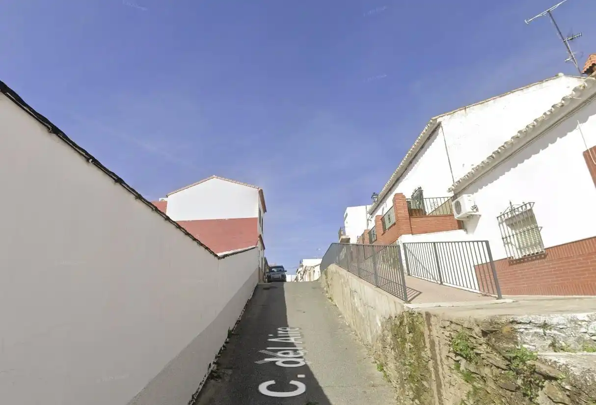 House for sale in Calle AIRE