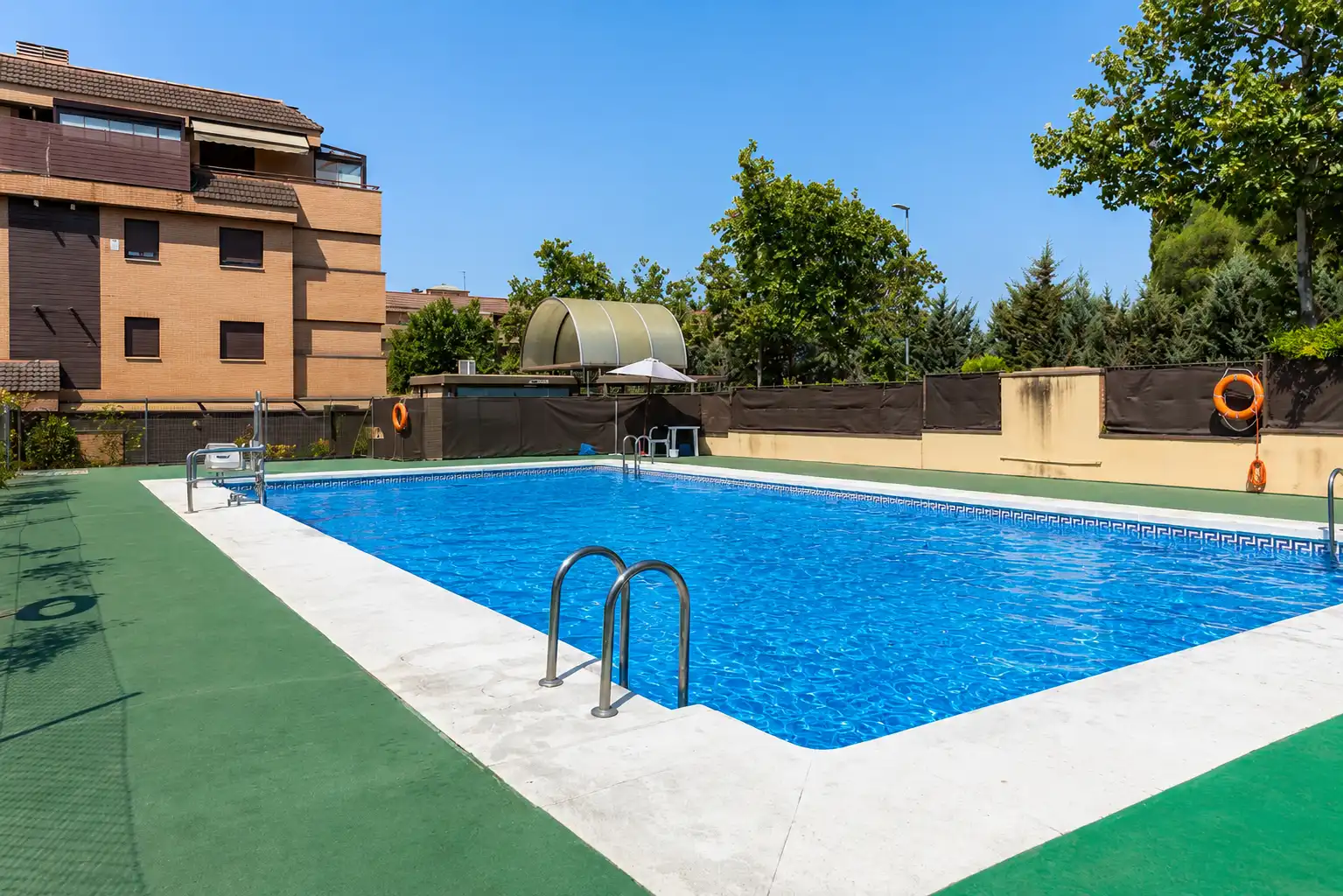 Piscina de Pis en venda en Las Rozas de Madrid amb Aire condicionat, Calefacció i Parquet