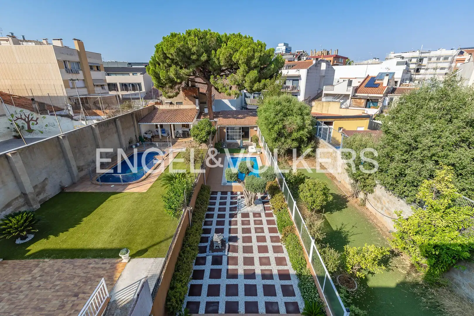 Terrassa de Casa adosada en venda en Sabadell amb Aire condicionat, Calefacció i Jardí privat