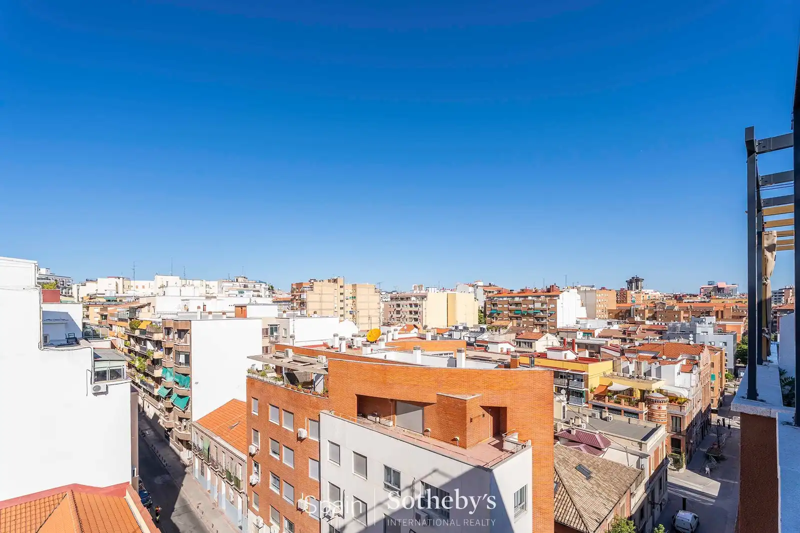 Vista exterior de Apartament en venda en Madrid amb Aire condicionat, Calefacció i Terrassa
