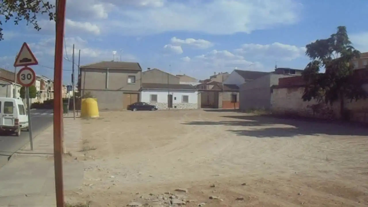 Residential land for sale in Calle Sequillo
