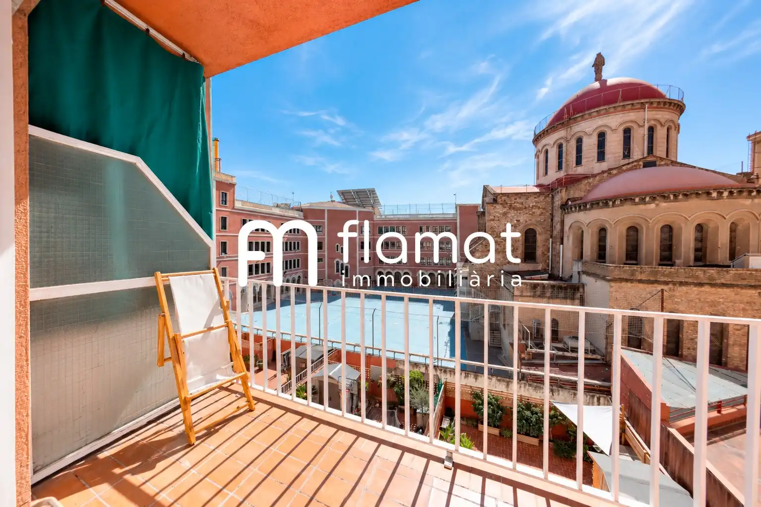 Vista exterior de Piso en venta en Barcelona
