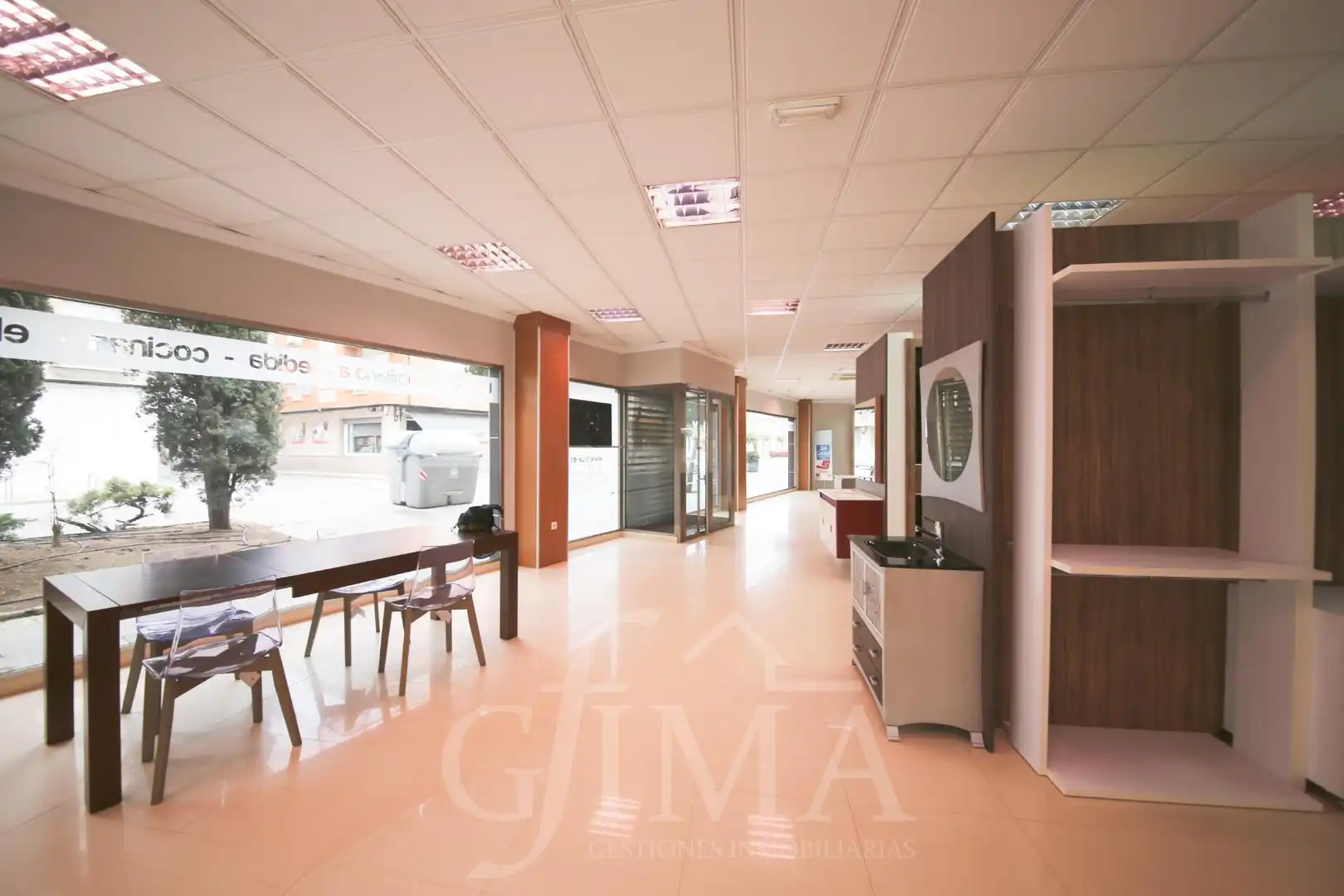 Local comercial de lloguer a Tomelloso, imagen 2