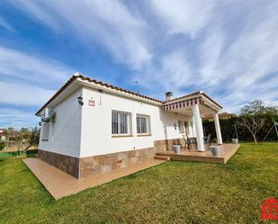 Exterior view of House or chalet for sale in Banyeres del Penedès  with Air Conditioner