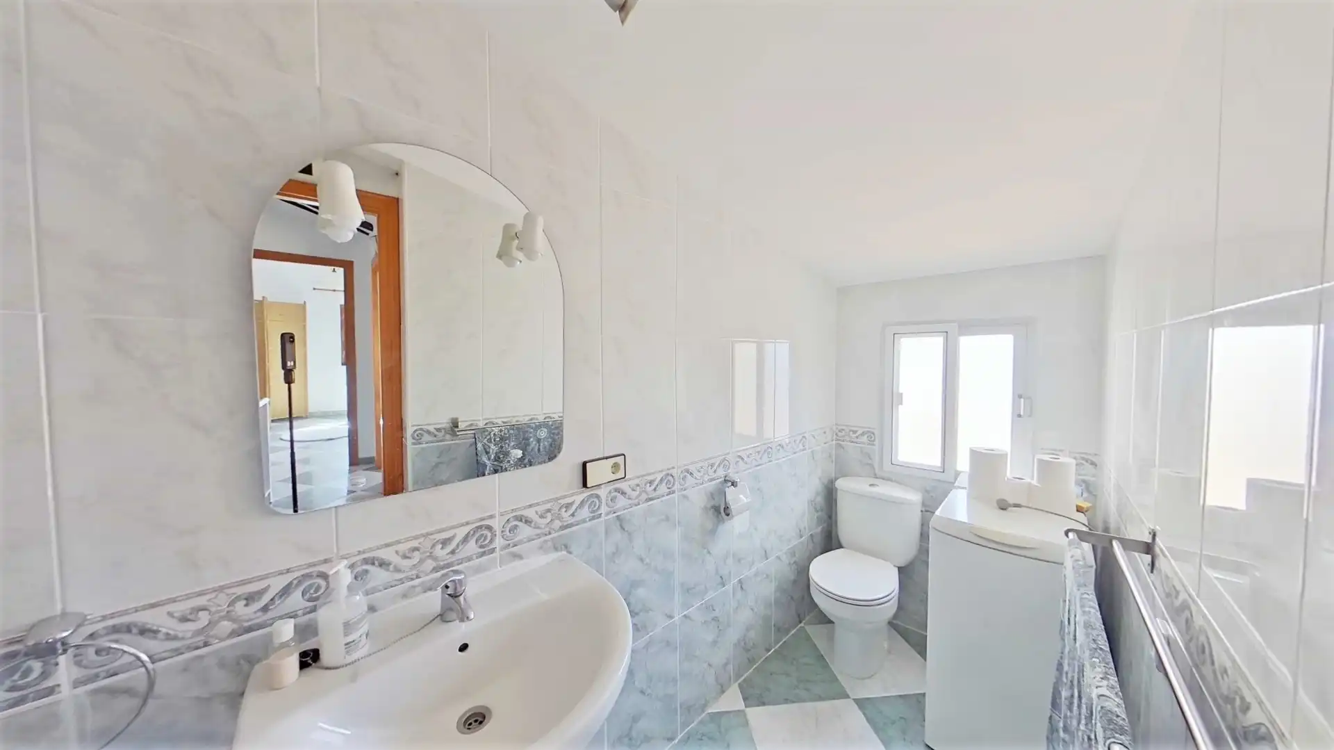Baño de Casa adosada en venta en Vélez-Rubio con Trastero