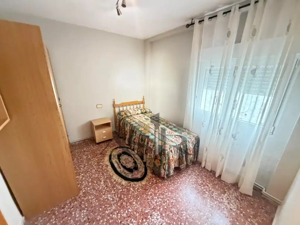 Piso con terraza en alquiler en angel alcazar, imagen 17