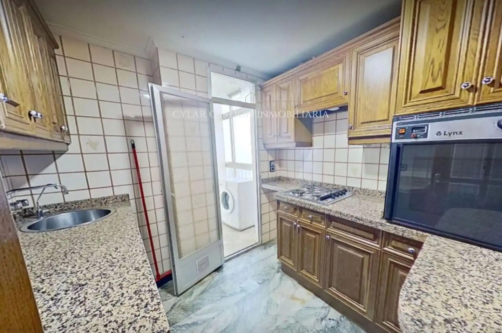 Cocina de Piso en venta en Salamanca con Calefacción, Terraza y Piscina