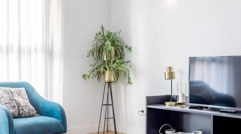 Photo 3 of Flat to rent in Numancia, Madrid