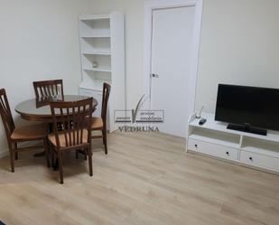 Living room of Flat to rent in  Zaragoza Capital  with Air Conditioner, Heating and Parquet flooring