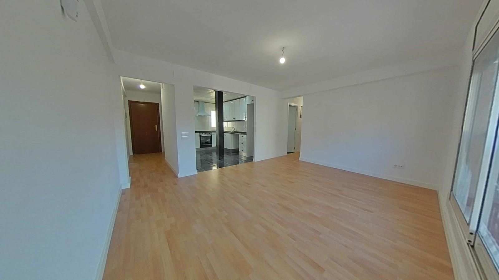 Living room of Flat for sale in Sabadell  with Parquet flooring