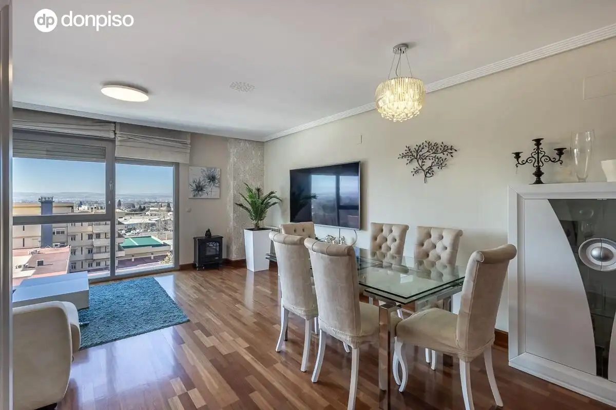 Dining room of Flat for sale in Granada  with Air Conditioner and Heating