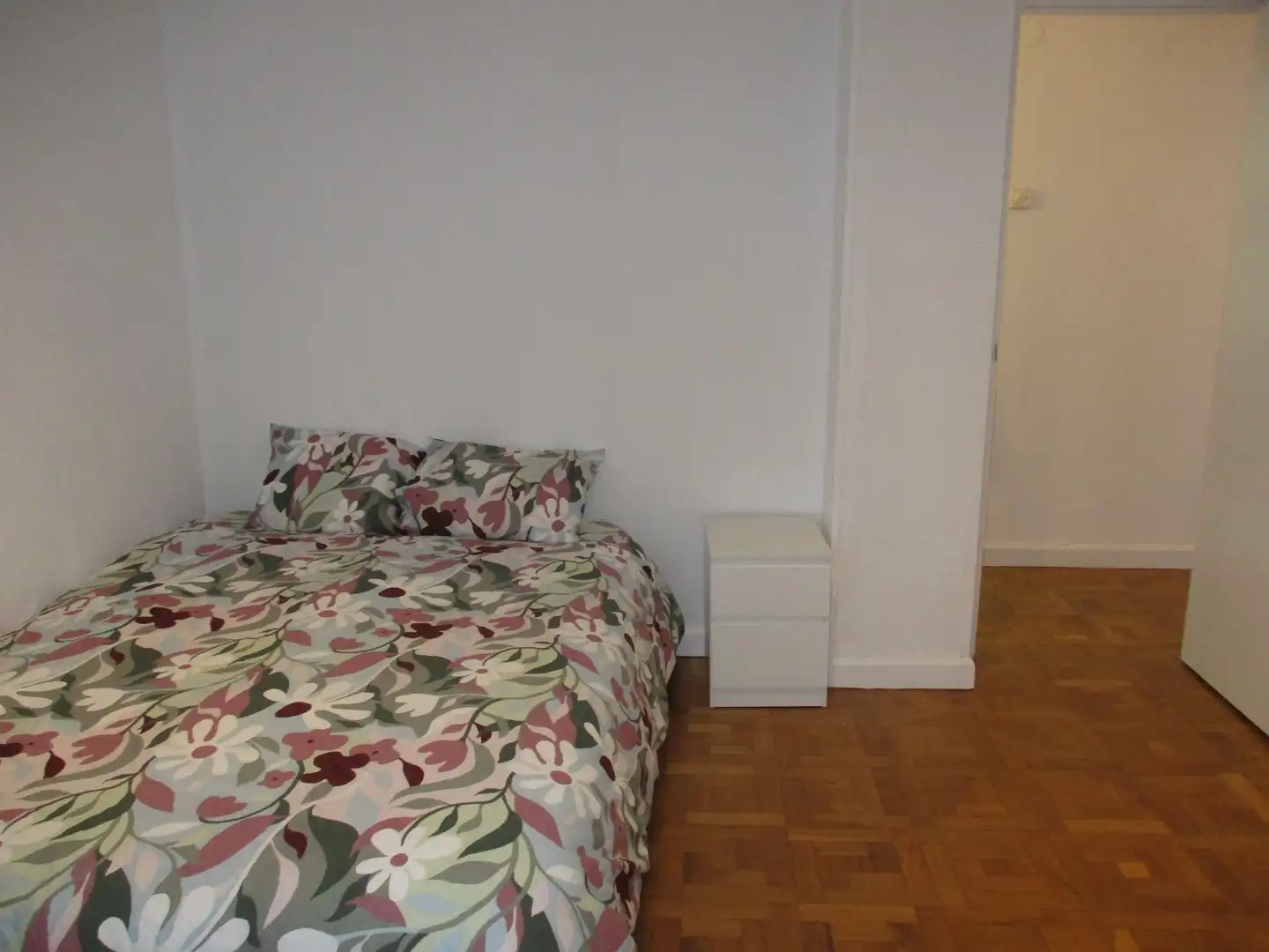 Bedroom of Flat for rent in Donostia - San Sebastián   with Heating and Furnished