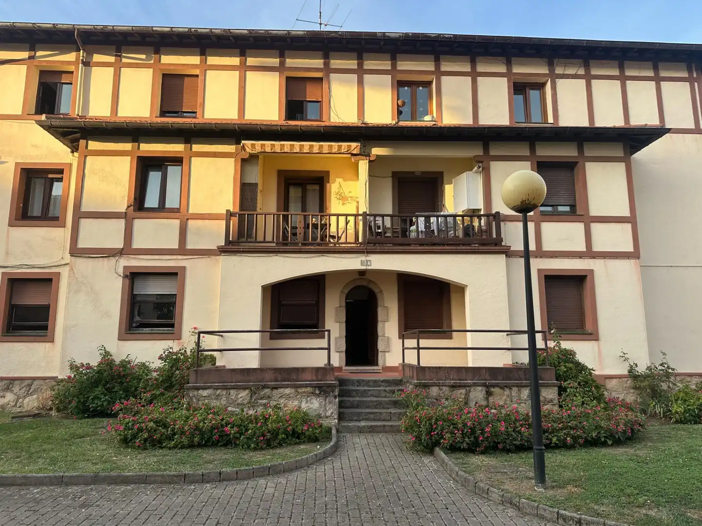 Vista exterior de Piso en venta en Sopela