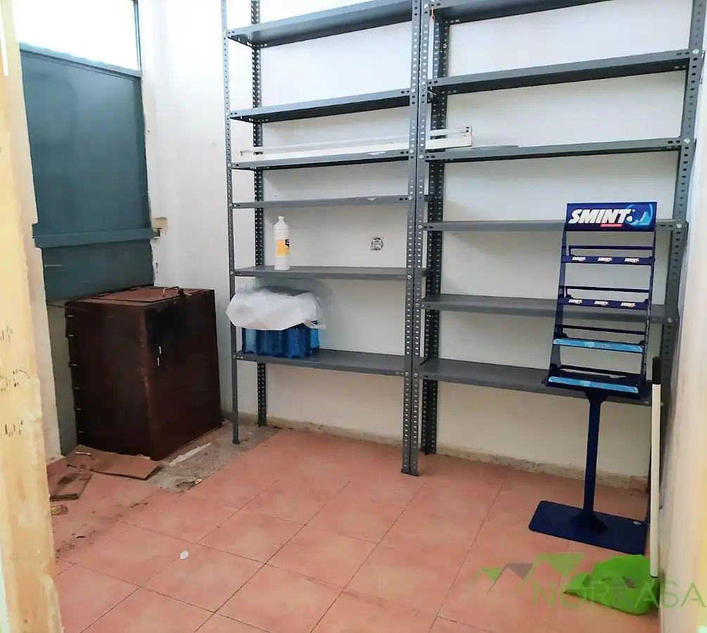 Local commercial à vendre à Poligono de Riano, imagen 11