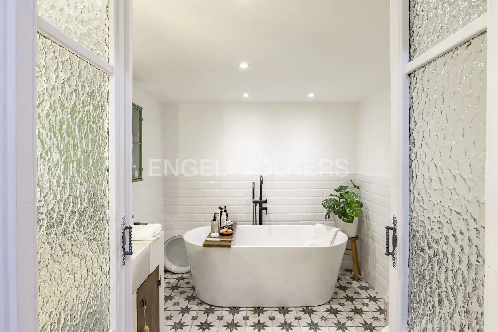 Bathroom of Houses for sale in Molins de Rei, Barcelona