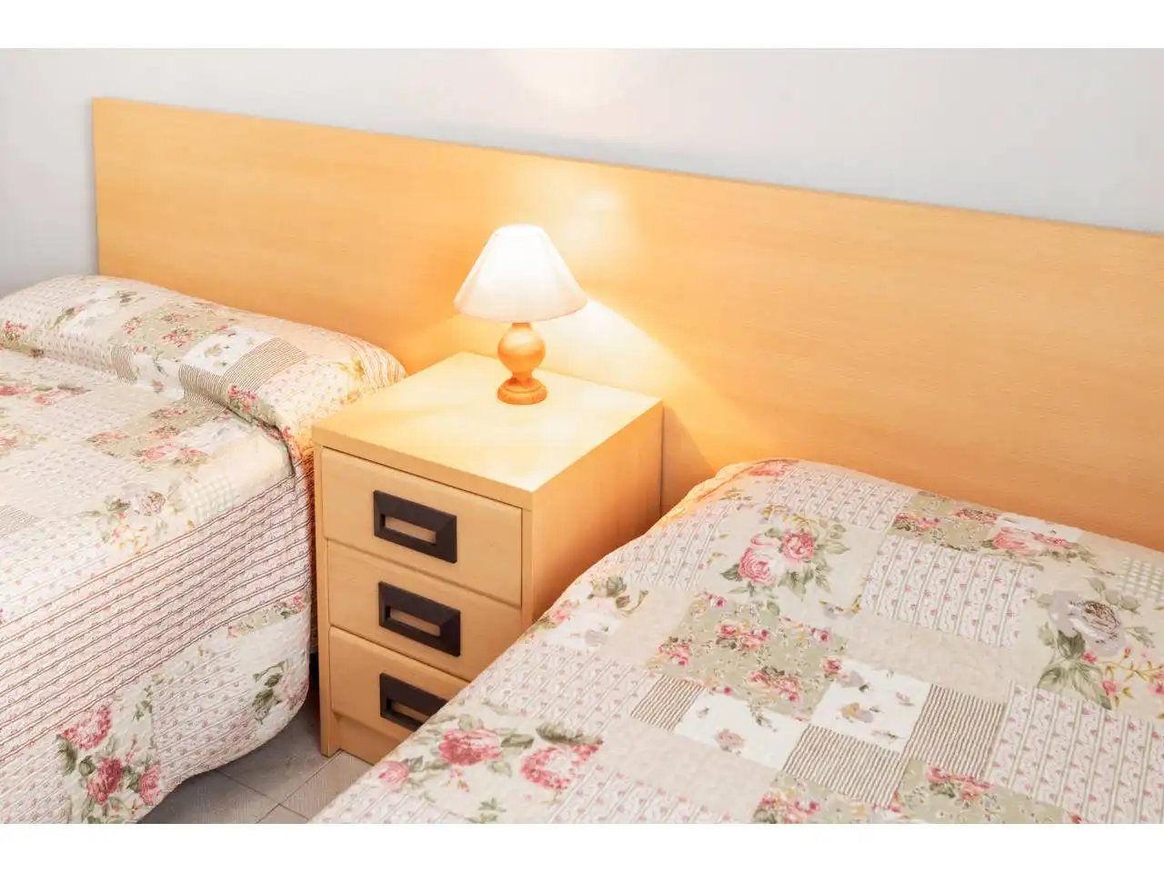 Bedroom of Flat for sale in Cambrils  with Air Conditioner, Terrace and Furnished