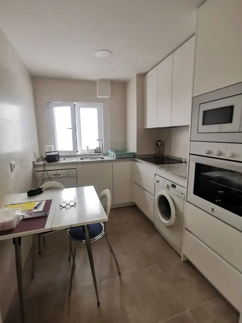 Kitchen of Flat for rent in Salamanca  with Heating, Furnished and Oven