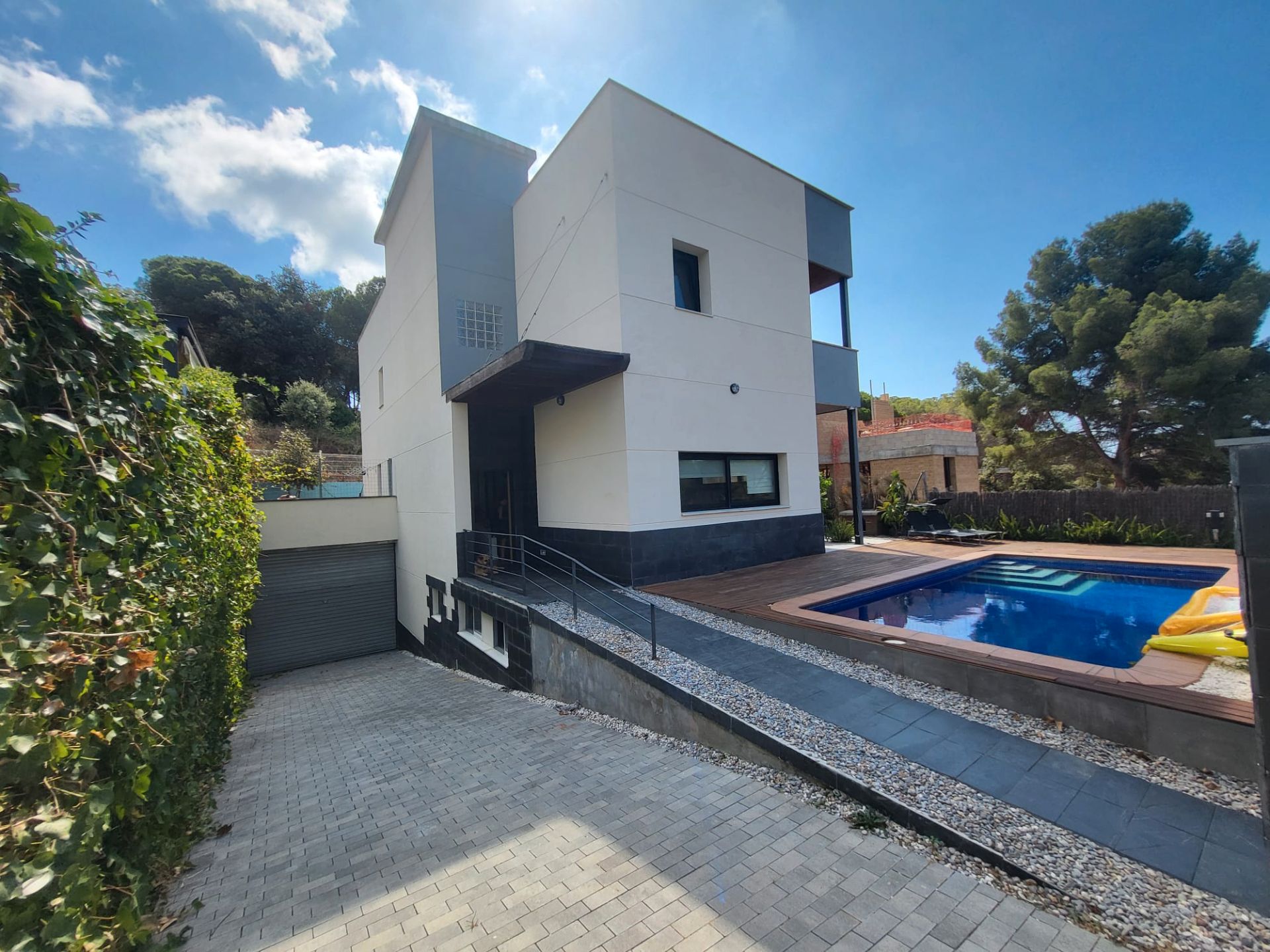 Vista exterior de Casa o chalet en venta en Sant Pol de Mar con Aire acondicionado, Calefacción y Jardín privado