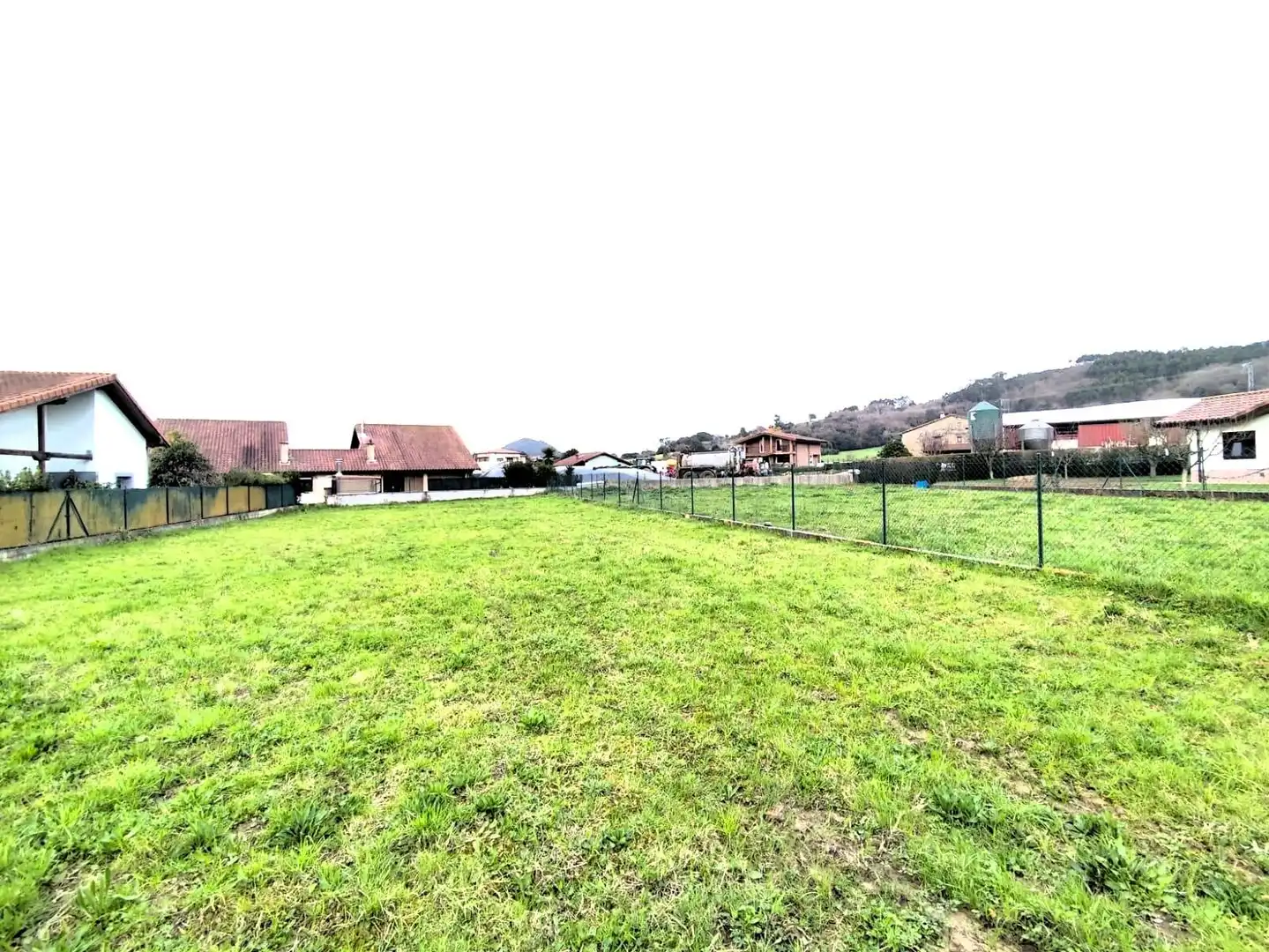 Terreno residencial en venta en Bárcena de Cicero