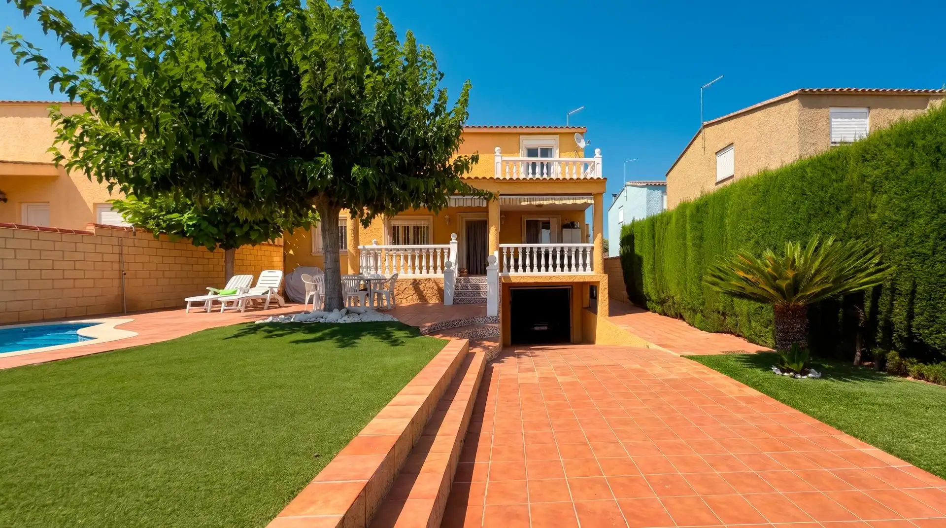 Jardí de Casa o xalet en venda en La Pobla de Vallbona amb Aire condicionat, Calefacció i Jardí privat