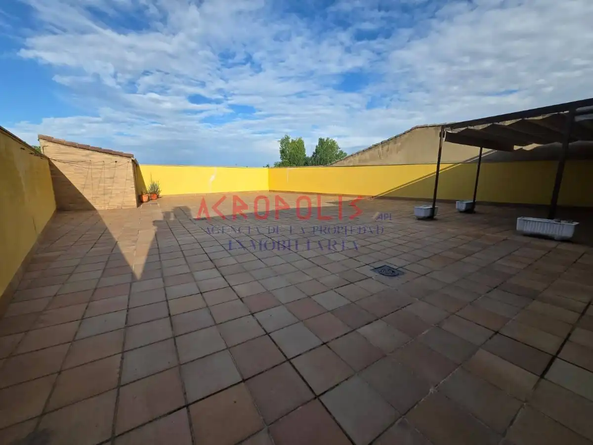 Terrace of Houses for sale in Onzonilla  with Heating, Terrace and Storage room