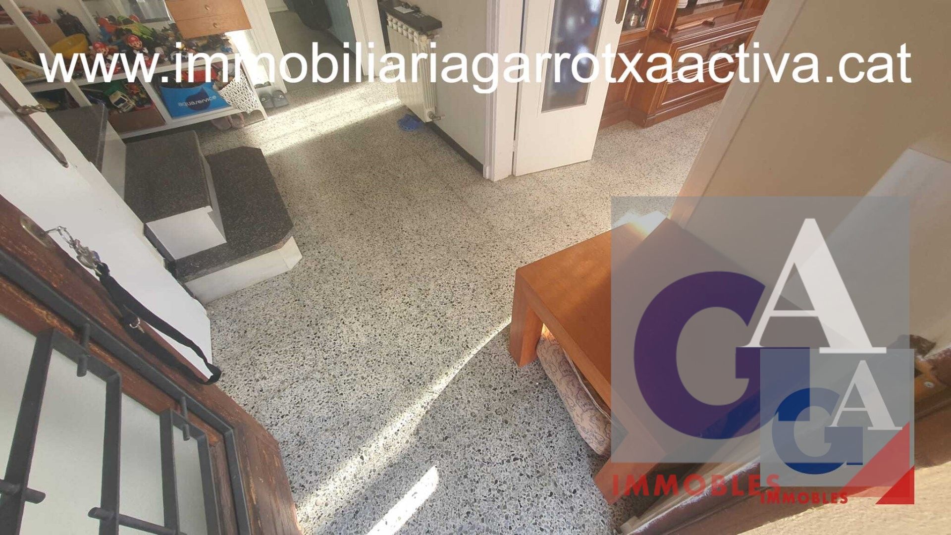 Casa adosada en venda a Cornellà del Terri