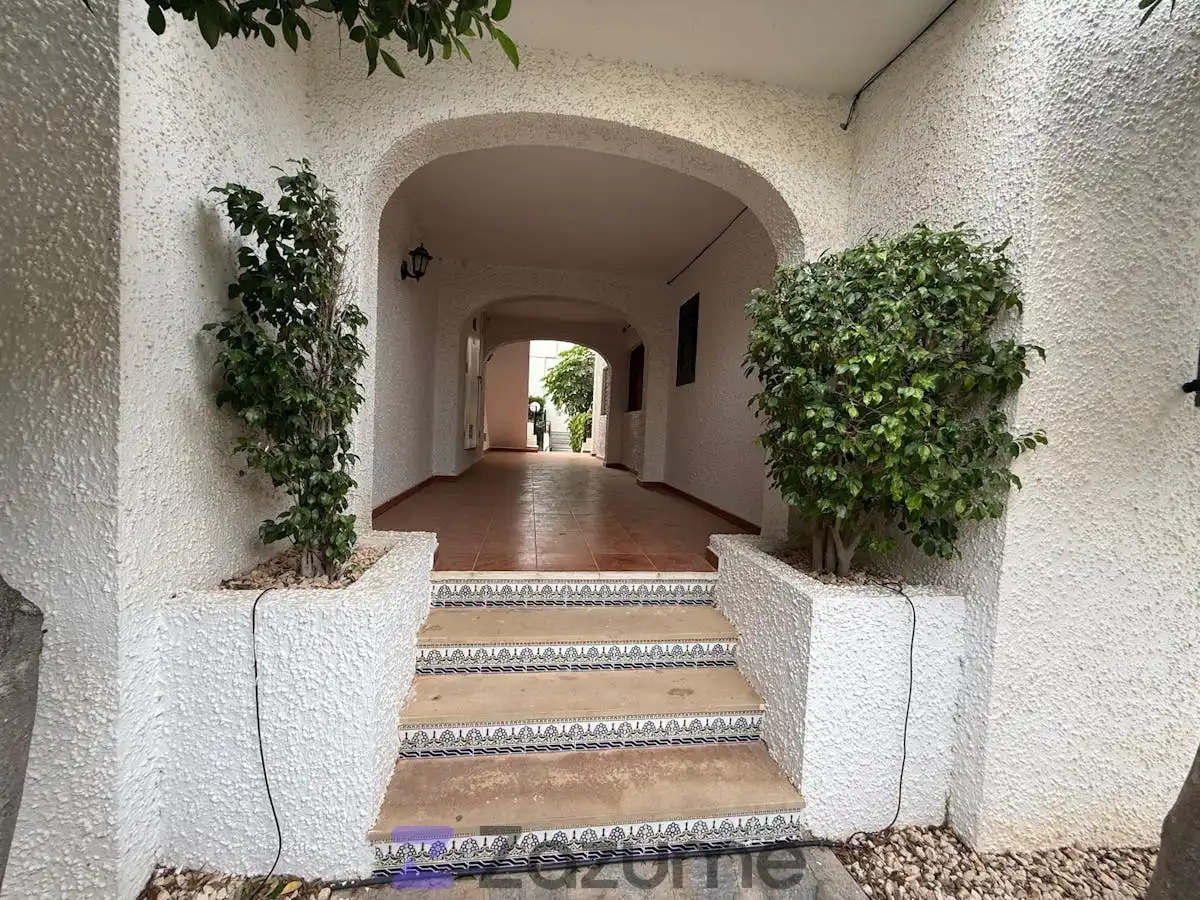 Detached homes for rent in Orihuela  with Private garden, Swimming Pool and Furnished