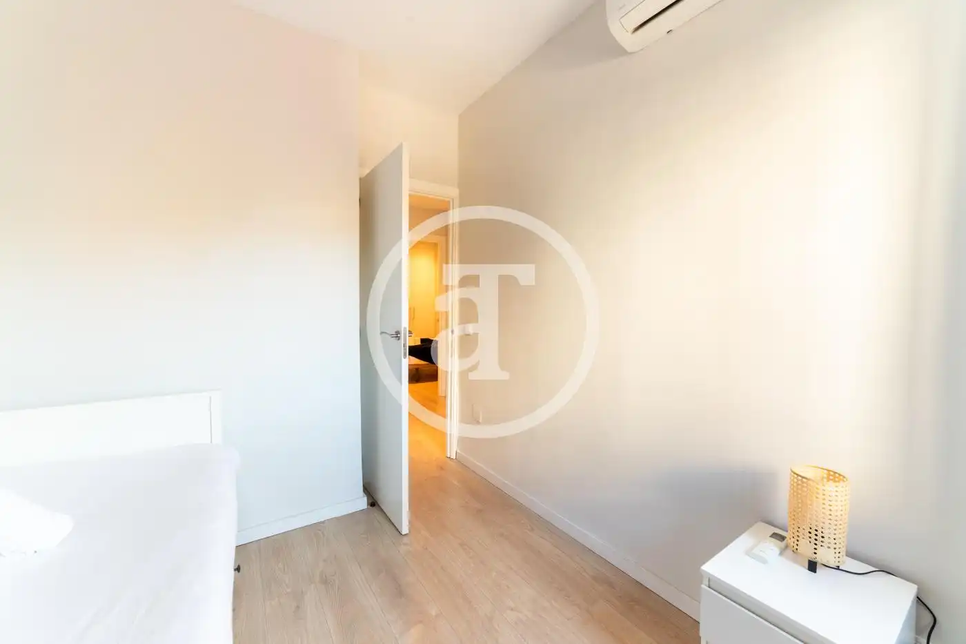 Schlafzimmer von Wohnung zur Miete in Madrid mit Klimaanlage, Möbliert und Ofen