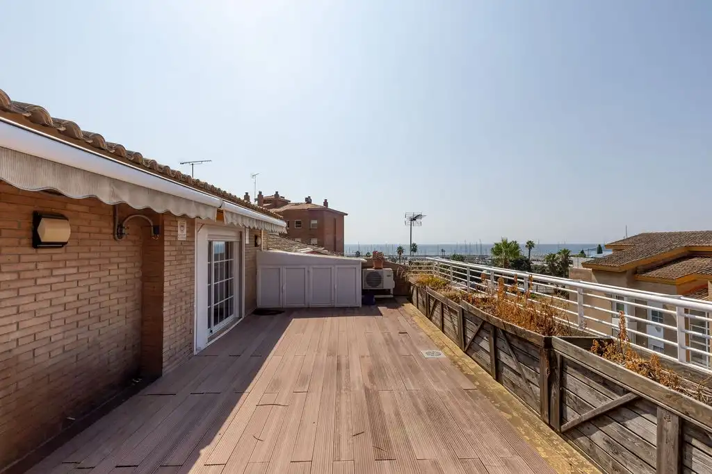 Terrasse von Wohnung zur Miete in Sant Andreu de Llavaneres mit Schwimmbad