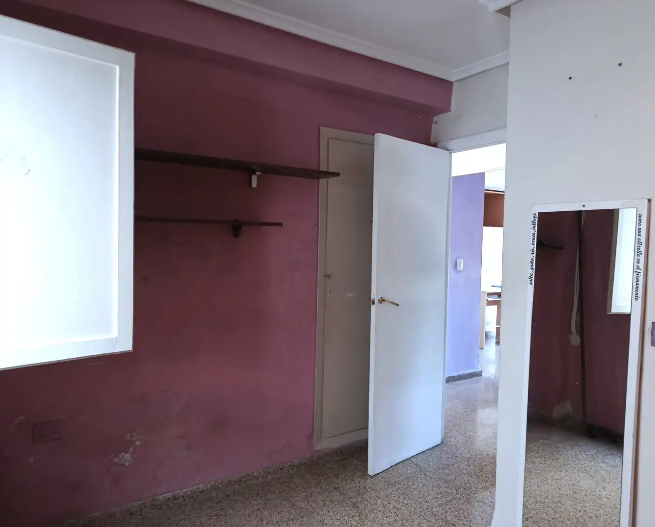 Piso en venta en Valencia con Balcón y Alarma