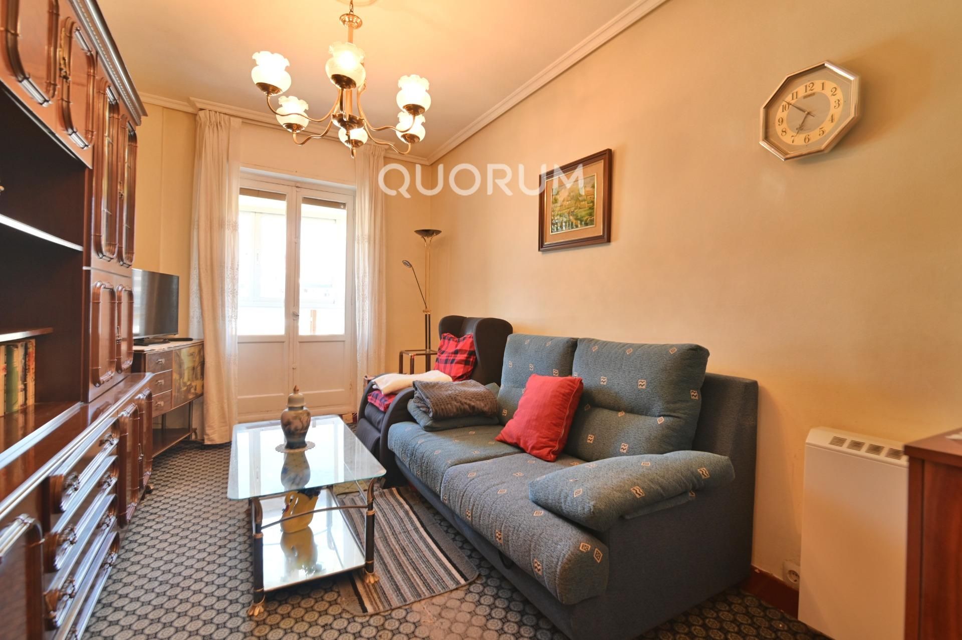 Living room of Flat for sale in Bilbao   with Terrace