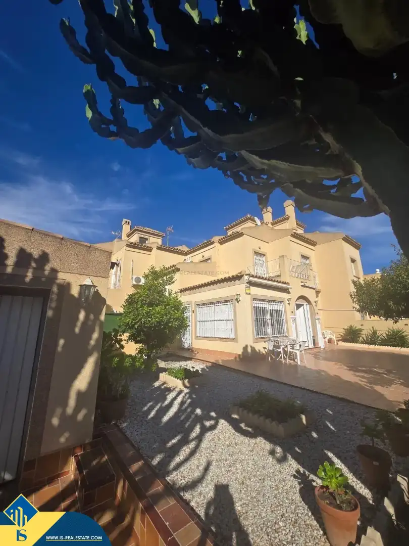 Detached house for sale in Nueva Torrevieja - Aguas Nuevas