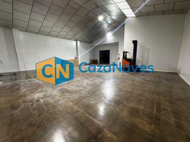 Nave industrial en Venta en Barrio de las Fronteras