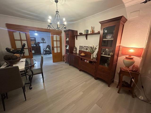 Casa-chalet en Venta en Adriano