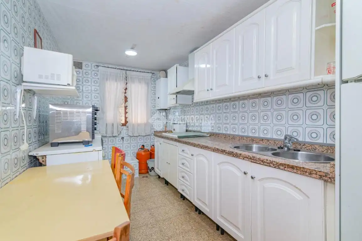 Cocina de Piso en venta en Lucena con Aire acondicionado y Amueblado