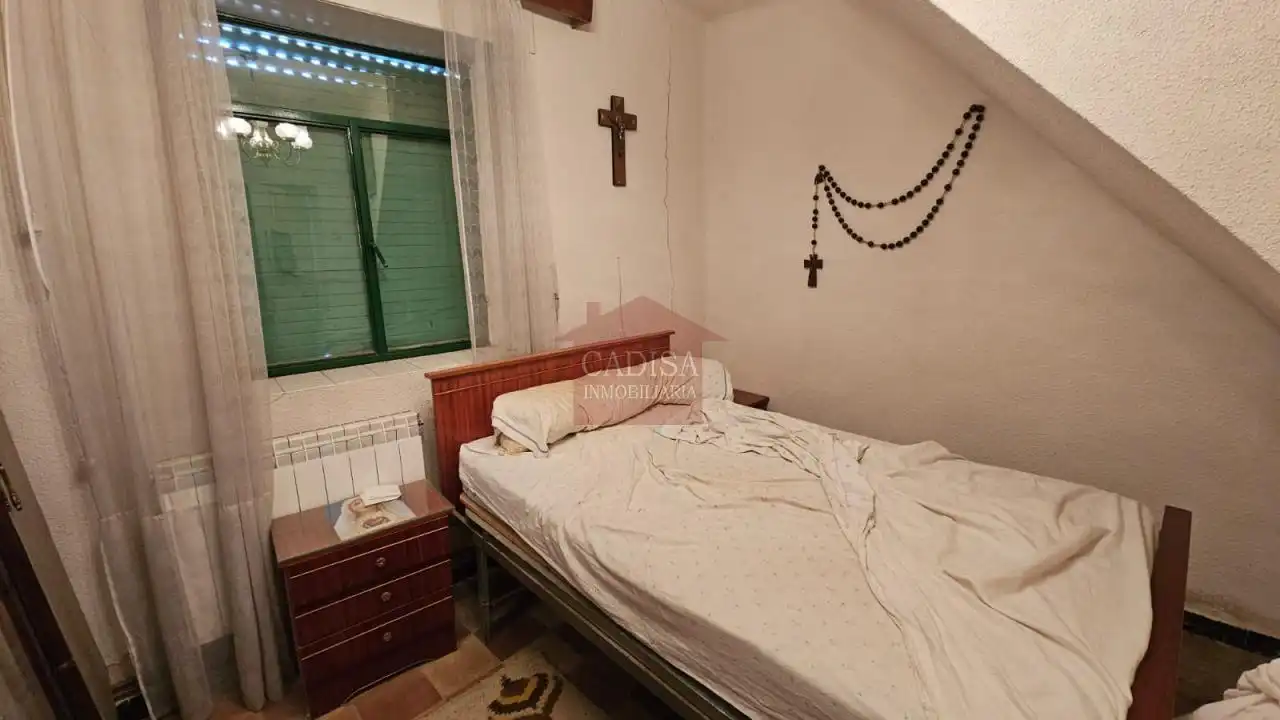 Dormitori de Casa o xalet en venda en Calzada de Valdunciel amb Calefacció, Jardí privat i Moblat