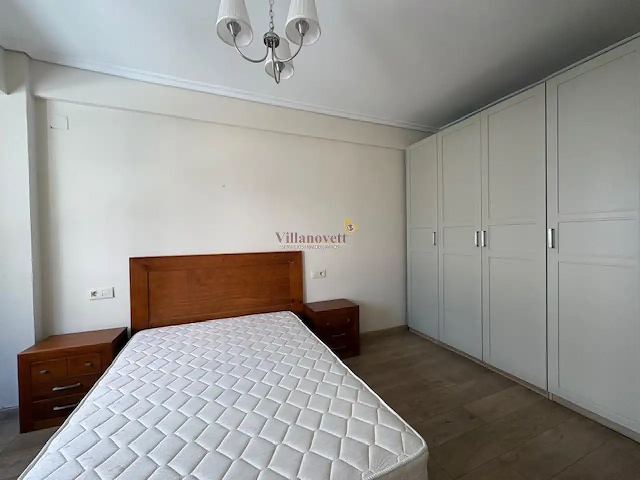 Habitación de Piso de alquiler en Vigo  con Calefacción