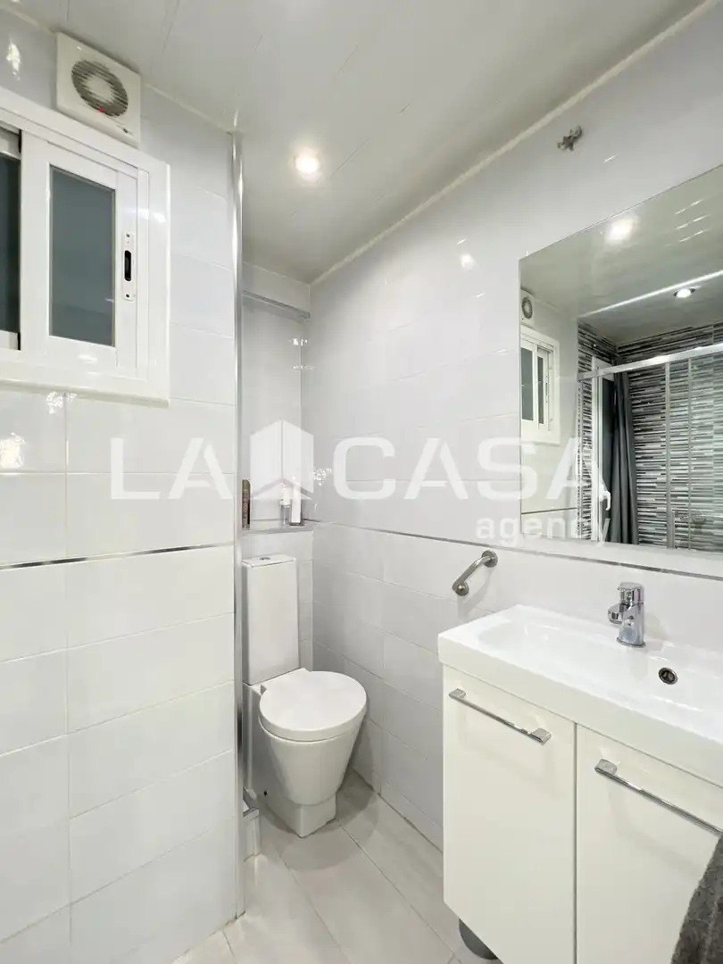 Piso con terraza en venta en Artigues - Llefià, imagen 19