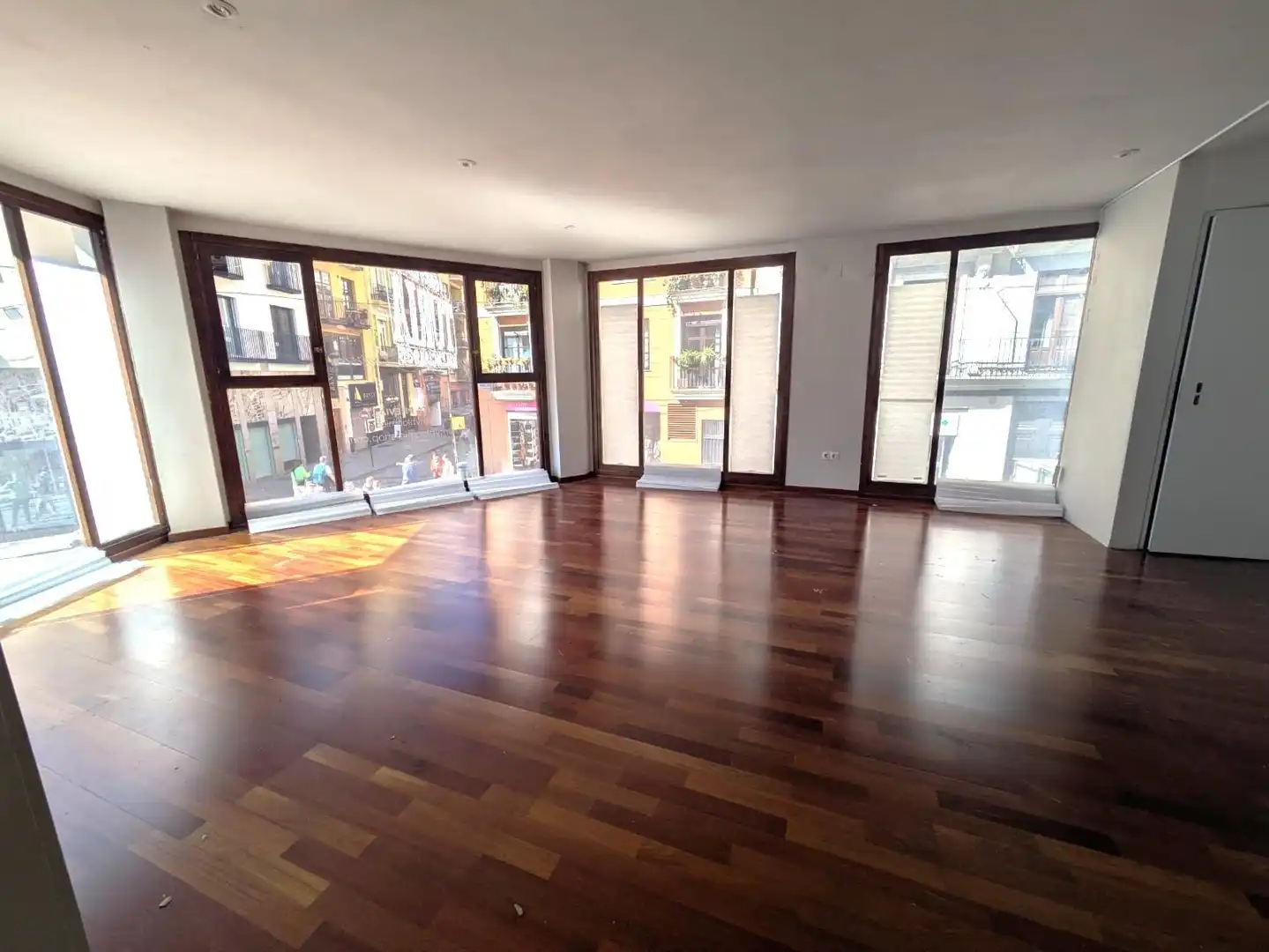 Sala d'estar de Oficina en venda en Valencia amb Aire condicionat