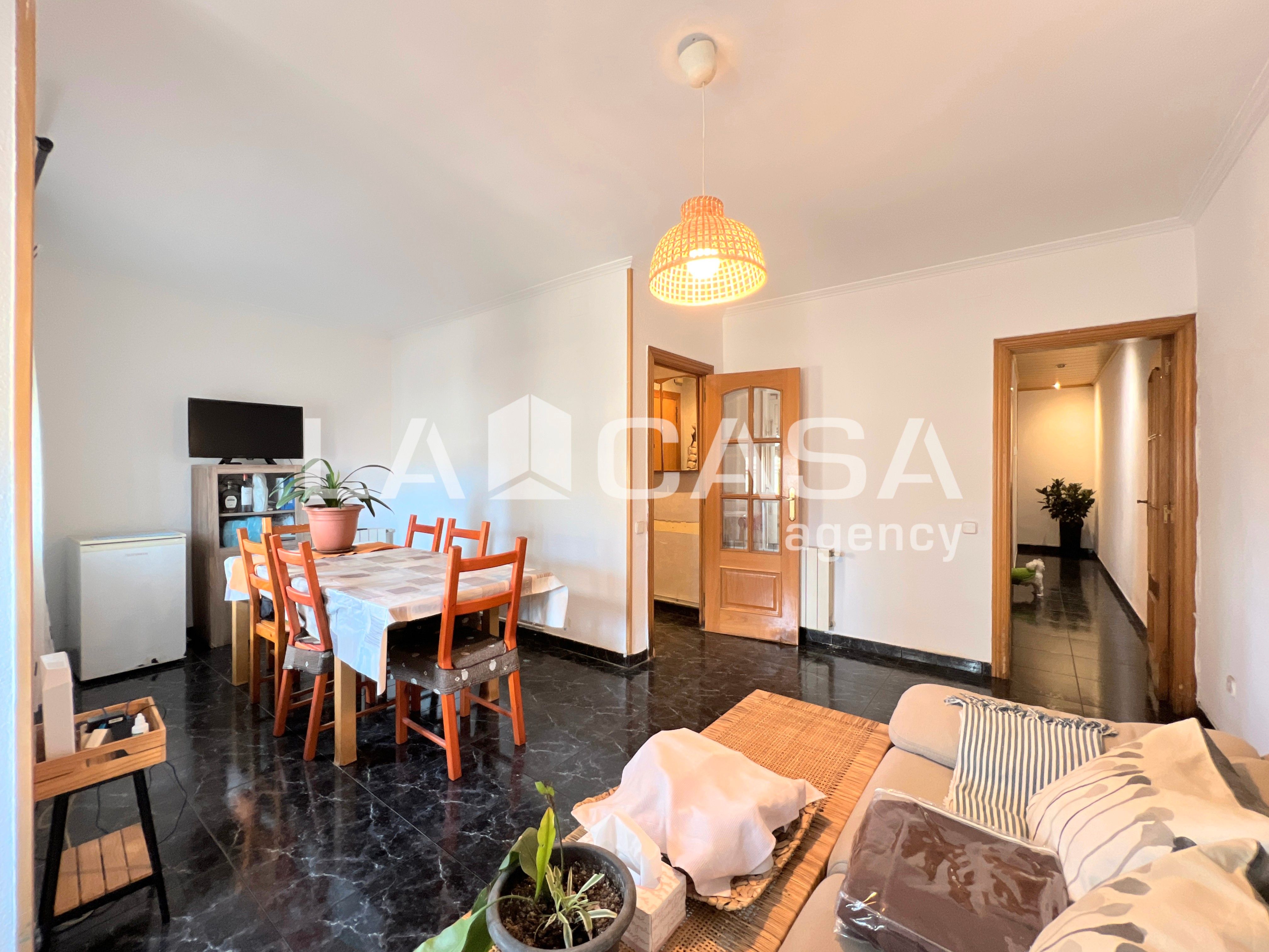 Flat for sale in Llefià, Artigues - Llefià