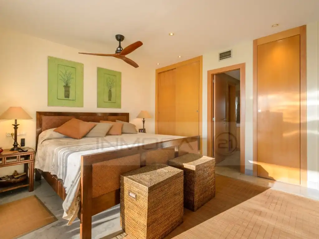 Piso con ascensor en venta en Marina Botafoc - Platja de Talamanca, imagen 9