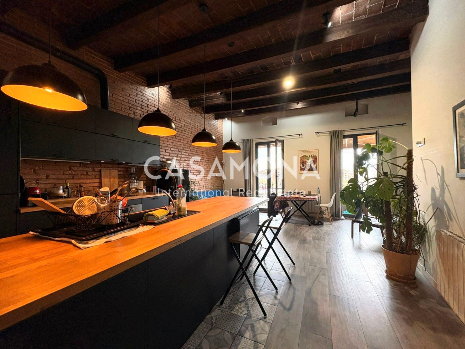 Cuina de Apartament en venda en  Barcelona Capital amb Calefacció i Balcó