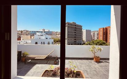 Terrace of Flat to share in  Santa Cruz de Tenerife Capital  with Air Conditioner and Terrace