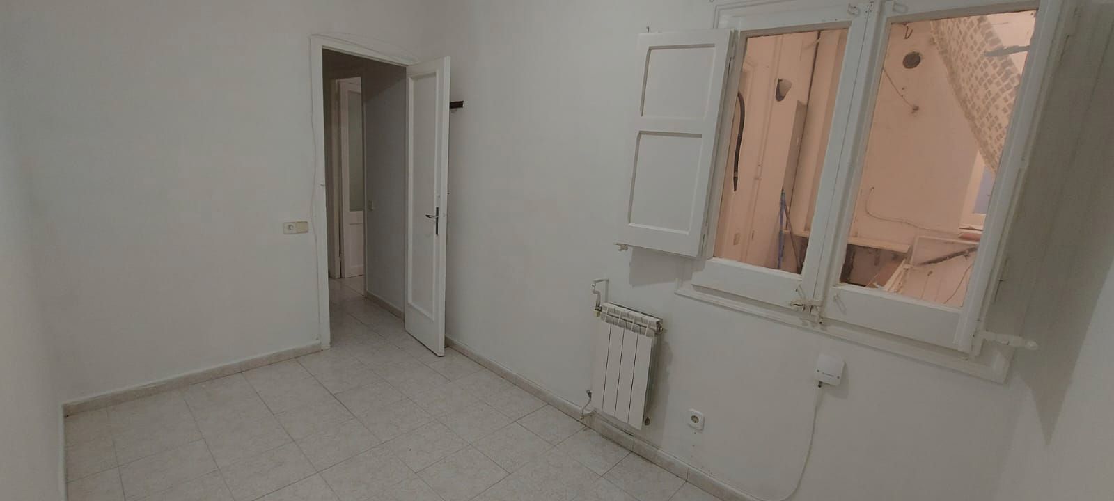 Flat for sale in  Barcelona Capital  with Heating and Oven