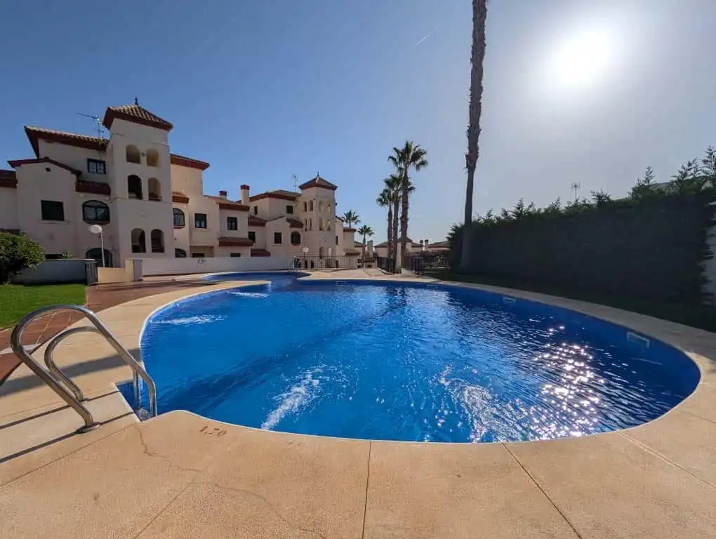 Piscina de Pis en venda en Ayamonte amb Aire condicionat, Terrassa i Piscina comunitària